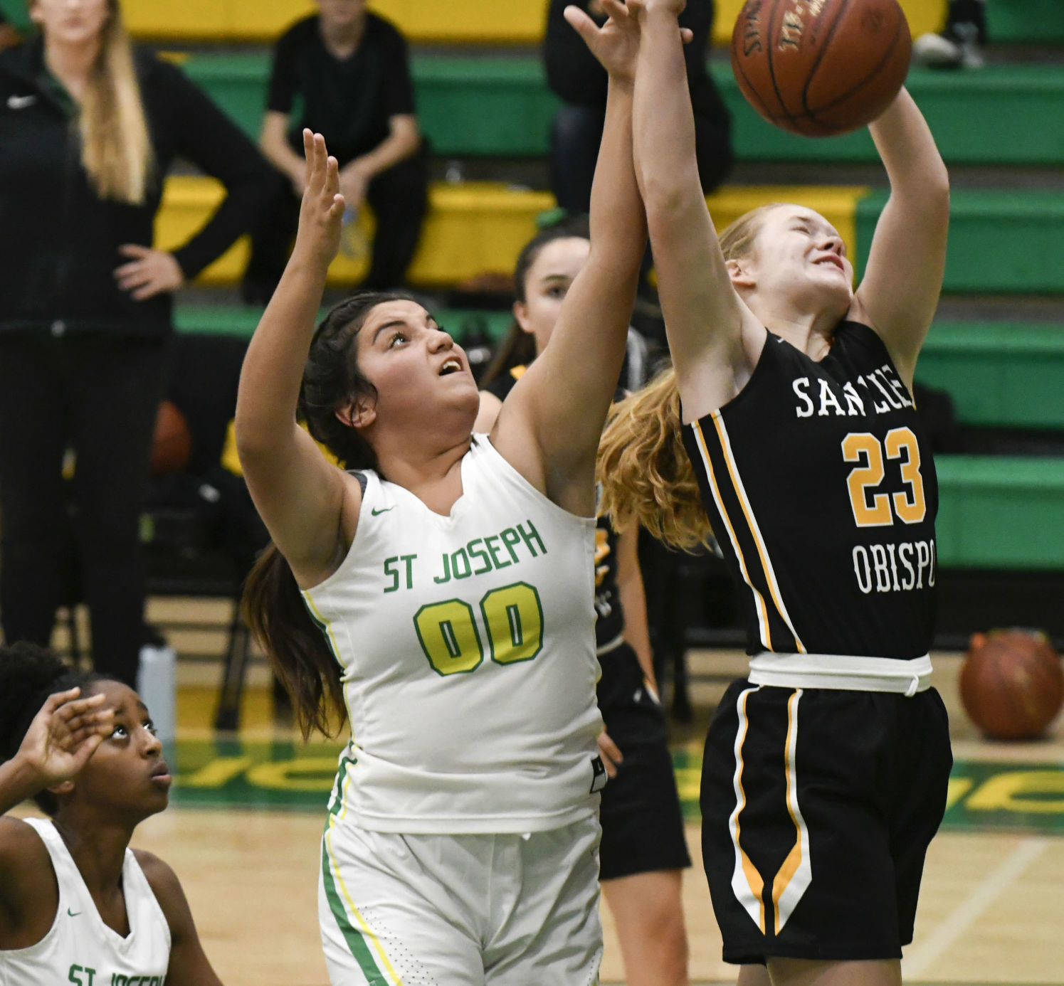 111919 SLO SJ girls bb 10.jpg